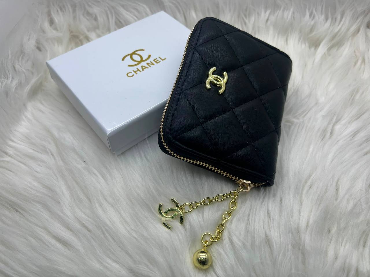 Wallets
45 dhs🇦🇪🇦🇪
with box

Zain182
♥️♥️♥️