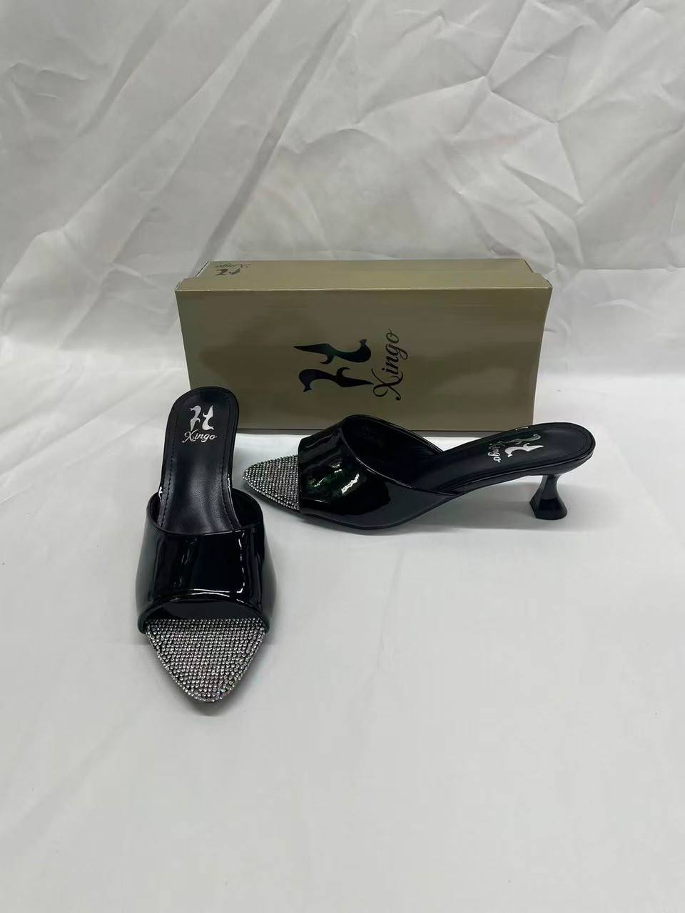 Gina
75 dhs🇦🇪🇦🇪
size 36 to 41

Zain161
♥️♥️♥️