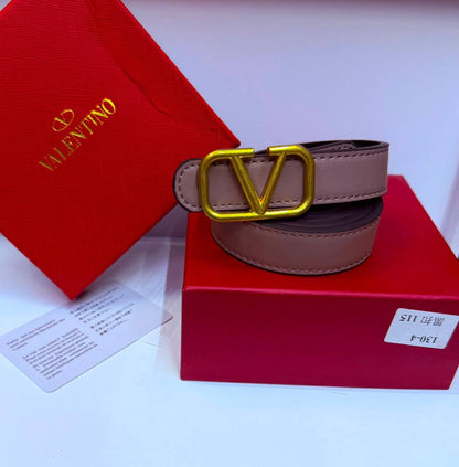 Ladies Belts 
With box
40 dhs🇦🇪🇦🇪

Zain93
♥️♥️♥️