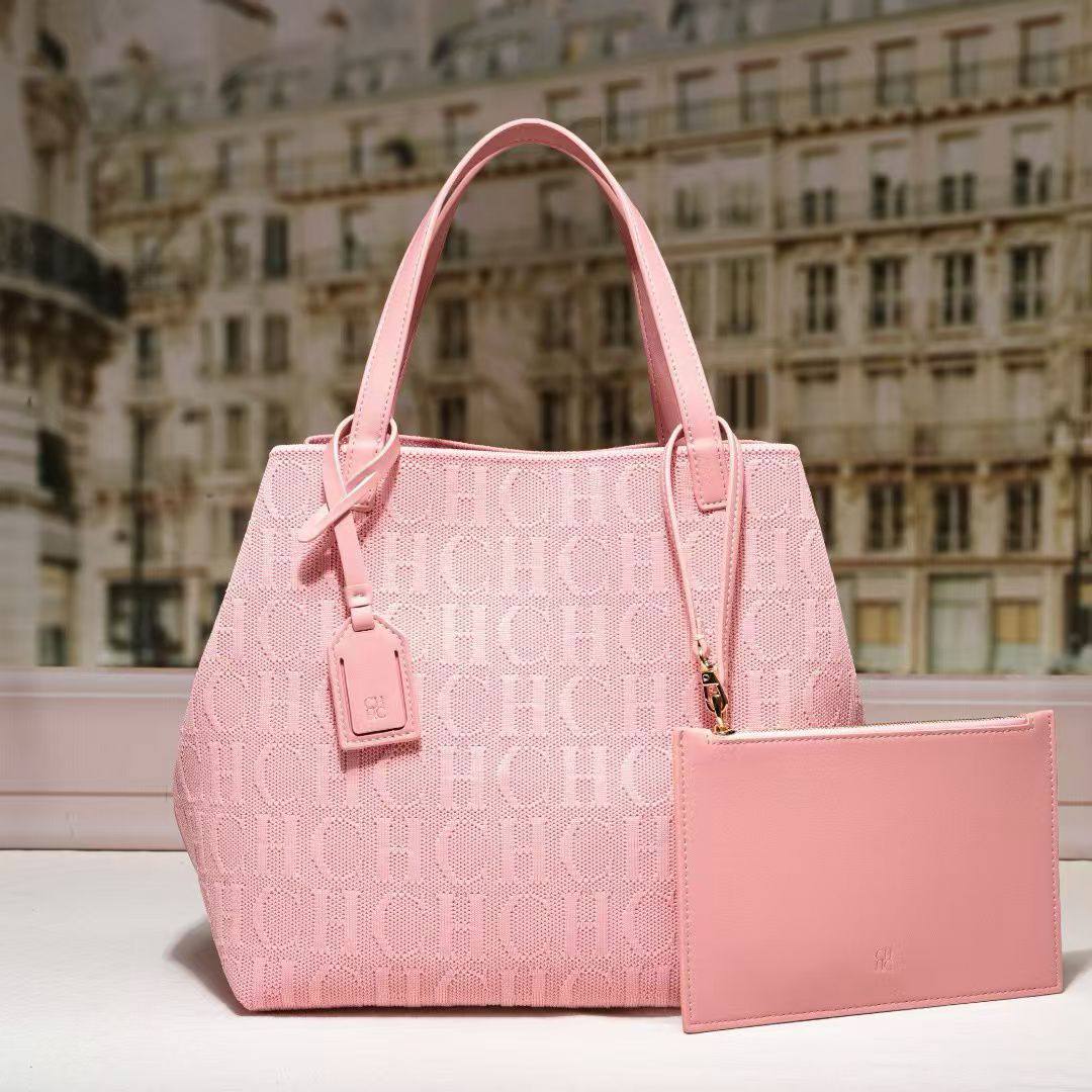 CH
155 dhs❣️
size:26*25.5*20
2in1
Made of knitted fabric
Very beautiful

Zain07
♥️♥️♥️