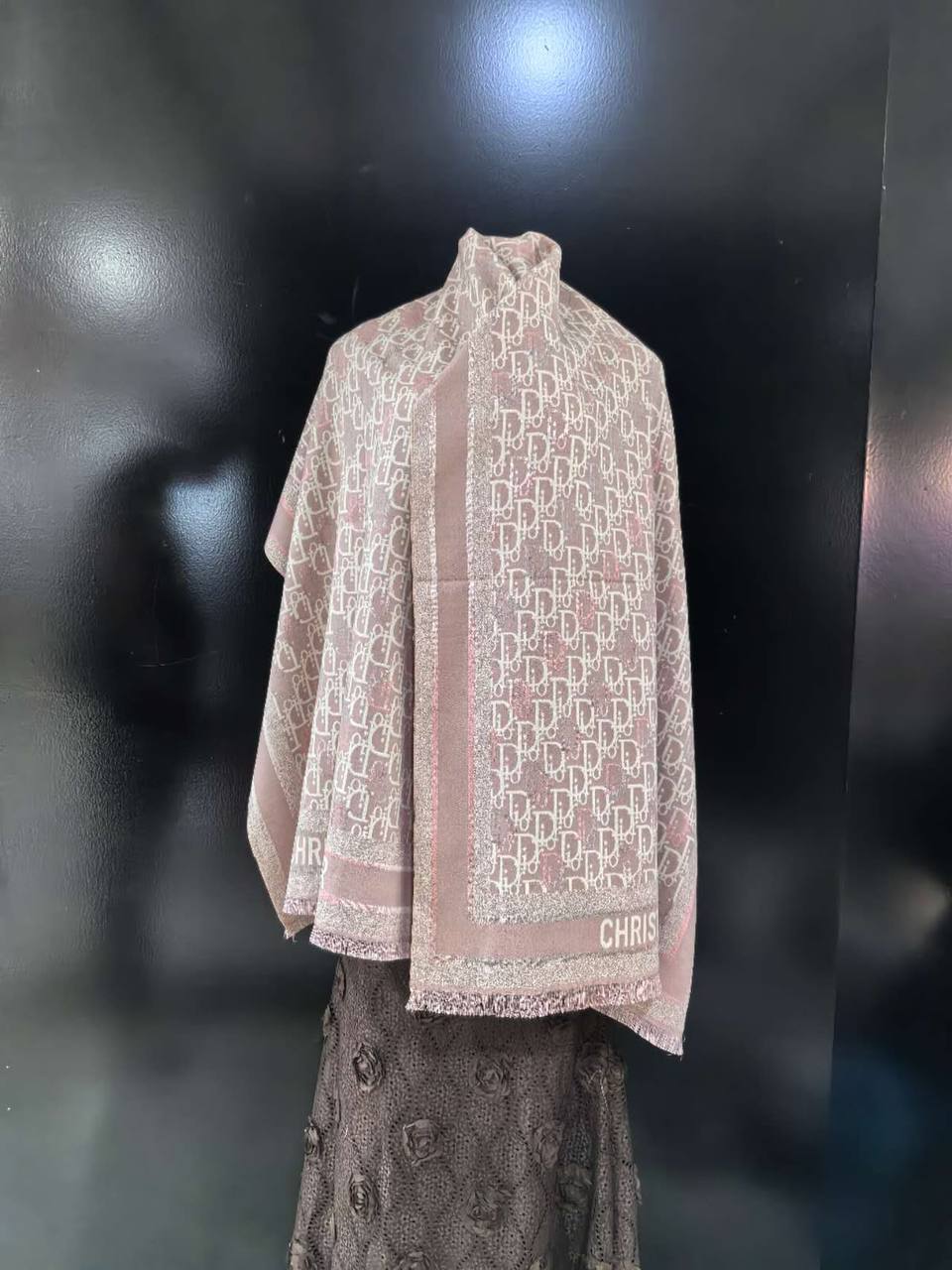 Good quality 
Scarf 
45 dhs🇦🇪🇦🇪

Zain295
♥️♥️♥️
