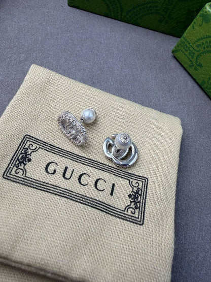 Gucci
85 dhs❤️ normal box

Zain209
♥️♥️♥️