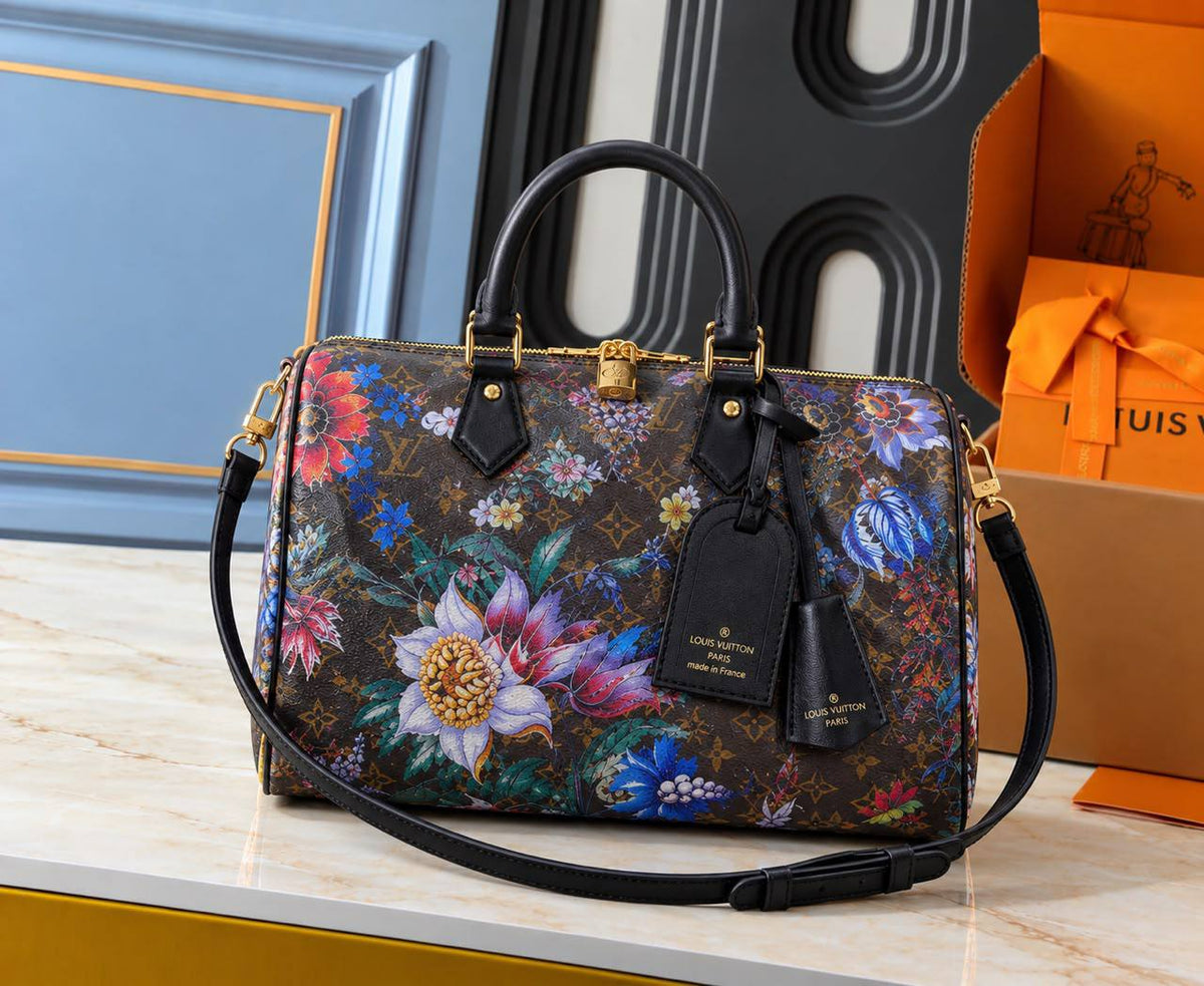 LV

COPY ONE 
NEW DESIGN 
265 dhs🇦🇪🇦🇪

Zain39
♥️♥️♥️