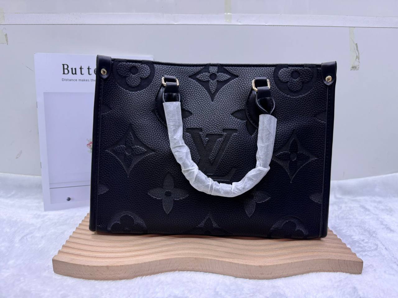LV
110 dhs🪙🌨️

Zain114
♥️♥️♥️