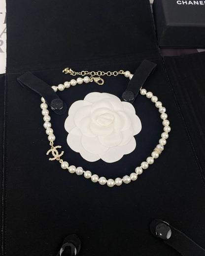 CHANEL NECKLACE
CHOKER MASTER QUALITY
85 dhs🪙💕

Zain89
♥️♥️♥️