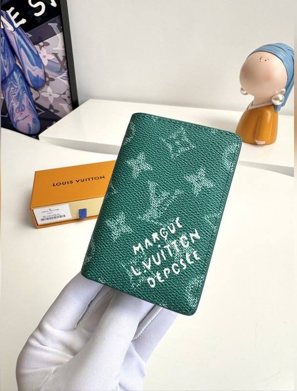 LV Wallet 
Master Quality
110 dhs🇦🇪🇦🇪

Zain33
♥️♥️♥️