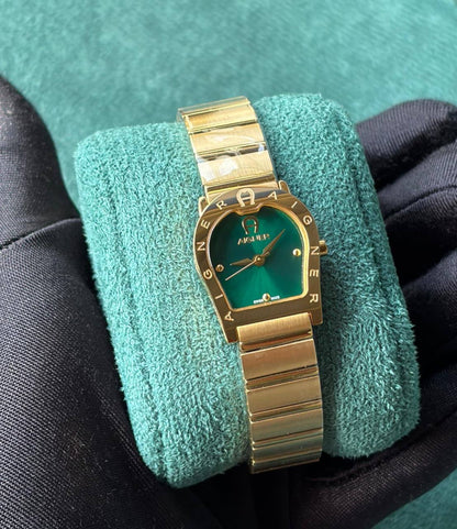 Aigner watch for ladies 
good quality 
280 dhs🗽

Zain59
♥️♥️♥️