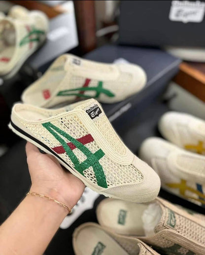 Onitsuka Tiger Mexico 66 sabot , 
Size 36 to 45  
230 dhs✅

Zain196
♥️♥️♥️