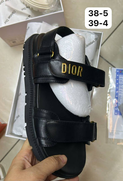 Dior 

110 dhs💓

Zain103
♥️♥️♥️