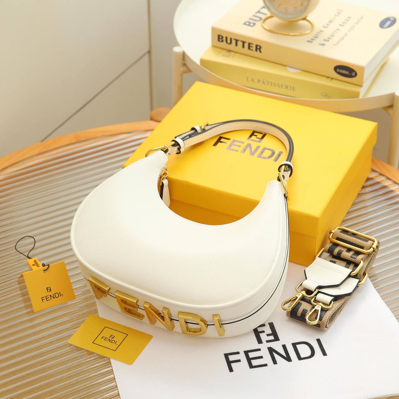 FENDI
BEST QUALITY

 WITH BOX’S 
🎁🎁🎁

110 dhs✅
SIZE 24 CM

Zain290
♥️♥️♥️
