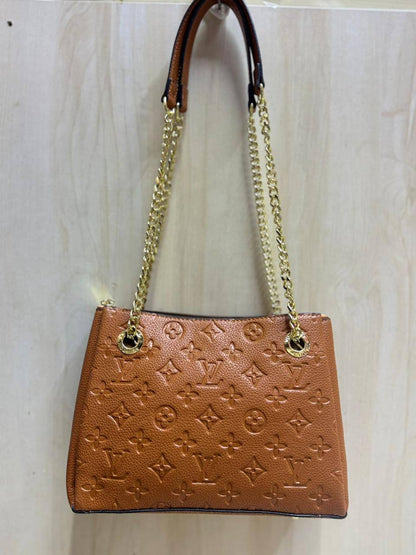 🎉 Offer 🎊  LV Surene
1⃣️ First quality
Size: 23 * 14 cm
70 dhs🪙🌨️
Limit Stock ⛔️⛔️

Zain115
♥️♥️♥️