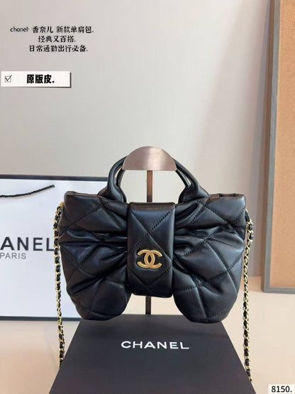 Chanel 
Master
290 dhs🪙💕

Zain141
♥️♥️♥️