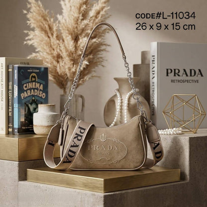 PRADA sʜᴏᴜʟᴅᴇʀ ʙᴀɢ
sᴜᴀᴅᴇ ʟᴇᴀᴛʜᴇʀ ᴍᴀᴛᴇʀɪᴀʟ
ᴇᴍʙʀᴏɪᴅᴇᴅ ʟᴏɢᴏ
ᴡɪᴛʜ ʟᴏɴɢ sᴛʀᴀᴘ
sɪᴢᴇ : 26 cm
ᴡɪᴛʜ ᴏᴜᴛ BOX

65 dhs✅

Zain31
♥️♥️♥️