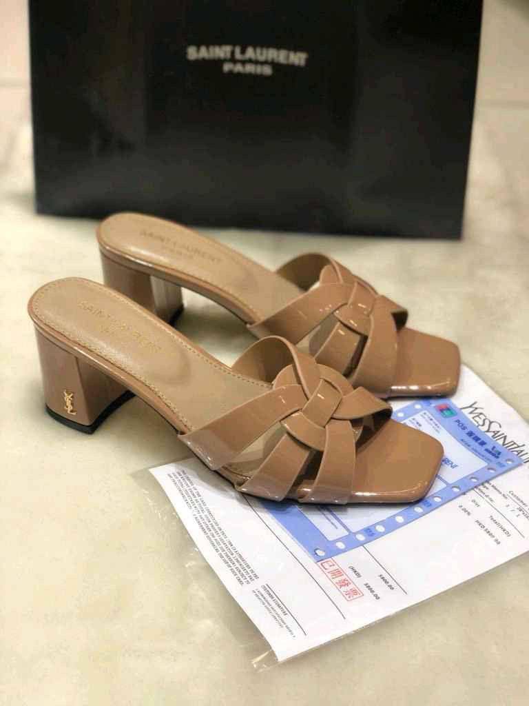 YSL
Size:36 to 41.
130 dhs

Zain241
♥️♥️♥️