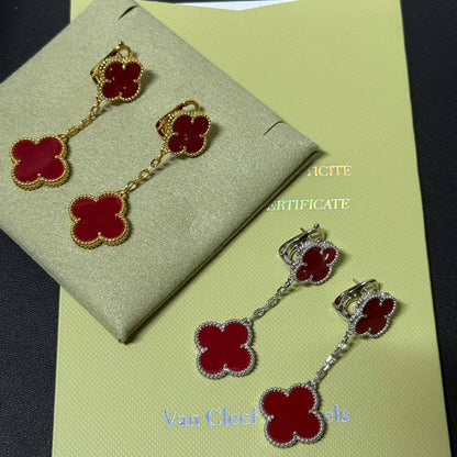 VCA ❤️‍🔥*
Earring 🐦‍🔥
2 flower 🌺 
Master quality 💯
With normal boxes 📦 
80 dhs❣️
With master box 📦 
120 dhs❣️

Zain216
♥️♥️♥️