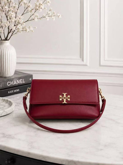 Tory Burch
withbox 
95 dhs🇦🇪🇦🇪

Zain143
♥️♥️♥️