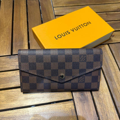 *NEW COLLECTION*

*WOMEN WALLET*

*MASTER QUALITY*

180 dhs🪙💕

Zain202
♥️♥️♥️