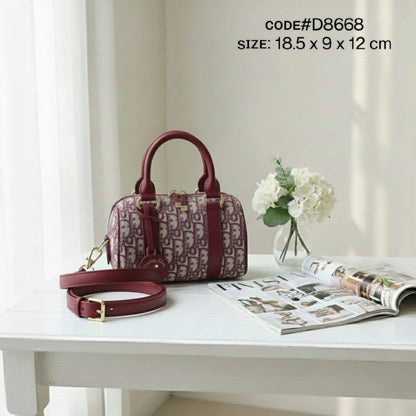 CHRISTIAN DIOR
ɢʀᴏᴏᴠᴇ 20 ᴛᴏᴘ ʜᴀɴᴅʟᴇ
ᴏʙʟɪǫᴜᴇ ᴊᴀᴄǫᴜᴀʀᴅ ᴄᴀɴᴠᴀs
ᴡɪᴛʜ ʟᴏɴɢ ʙᴇʟᴛ sᴛʀᴀᴘ
ɢᴏʟᴅ ʜᴀʀᴅᴡᴀʀᴇ
ᴡɪᴛʜ ʟᴏɢᴏ ᴄʜᴀɪɴ sᴛᴀʀ
sɪᴢᴇ : 18.5 cm
ᴡɪᴛʜ BOX
🎁🎁🎁

95 dhs💓

Zain31
♥️♥️♥️