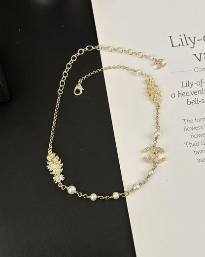 65 dhs🪙💕 
Necklace

Zain89
♥️♥️♥️