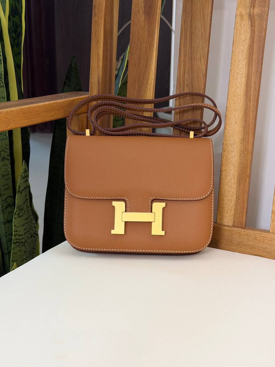 HERMES 
Super Master Quality ⚡️
With Mirror🪞
Original Packing 🎁
Size 18CM📏
For Price 👇 WhatsApp✅
0568585901 
0507557372
0552275751 Owner Zain 👌

Zain321
♥️♥️♥️