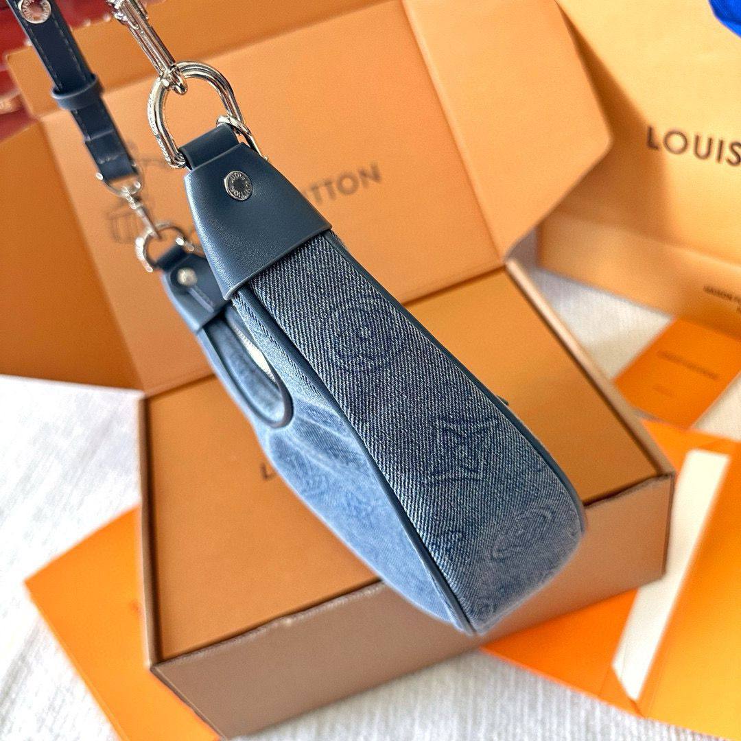 LV
COPY ONE 
SPECIAL OFFER 

WITH BOX 
🎁🎁🎁

115 dhs🪙🌨️
⛔️

Zain39
♥️♥️♥️