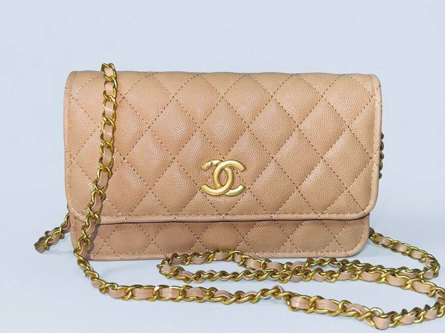 Chanel
80 dhs💛
With Box

Zain50
♥️♥️♥️