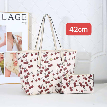 Coach 
42cm
with box 
100 dhs💛

Zain168
♥️♥️♥️