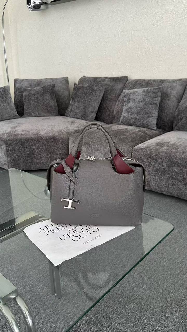TODS
110 dhs✅

Zain143
♥️♥️♥️