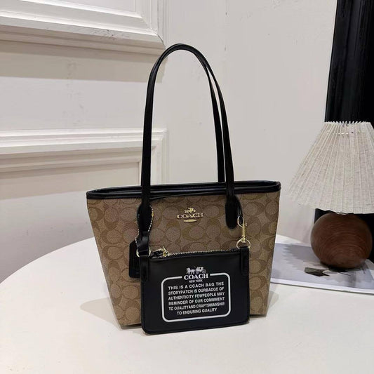 COACH
👑Good  QUALITY 
SIZE：31
80 dhs🪙💕

Zain04
♥️♥️♥️