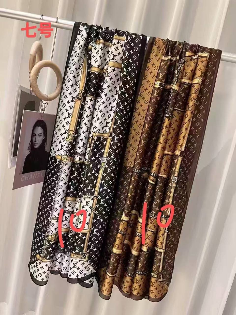 Scarf

40 dhs💓

Zain146
♥️♥️♥️