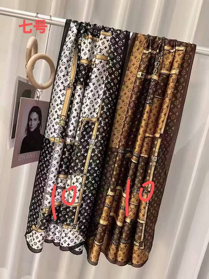 Scarf

40 dhs💓

Zain146
♥️♥️♥️