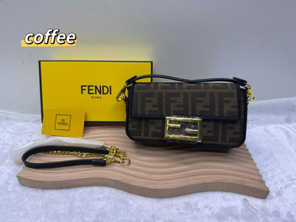 Fendi

With  box 
🎁🎁🎁

85 dhs🪙🌺

Zain114
♥️♥️♥️
