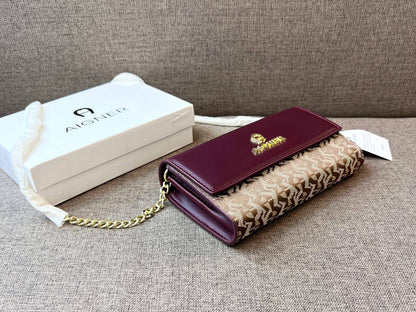 Guess - Aigner

85 dhs🪙🌨️

high quality

 With box
🎁🎁🎁

Zain26
♥️♥️♥️