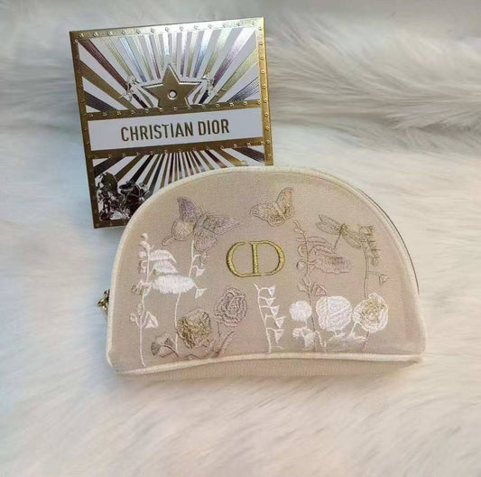 Dior Trendy Bags
For Price 👇 WTSP Text Zain 0568585901


Zain107
💓💓💓