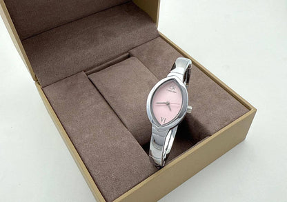 Van Cleef
60 dhs🪙🌨️

Zain45
♥️♥️♥️