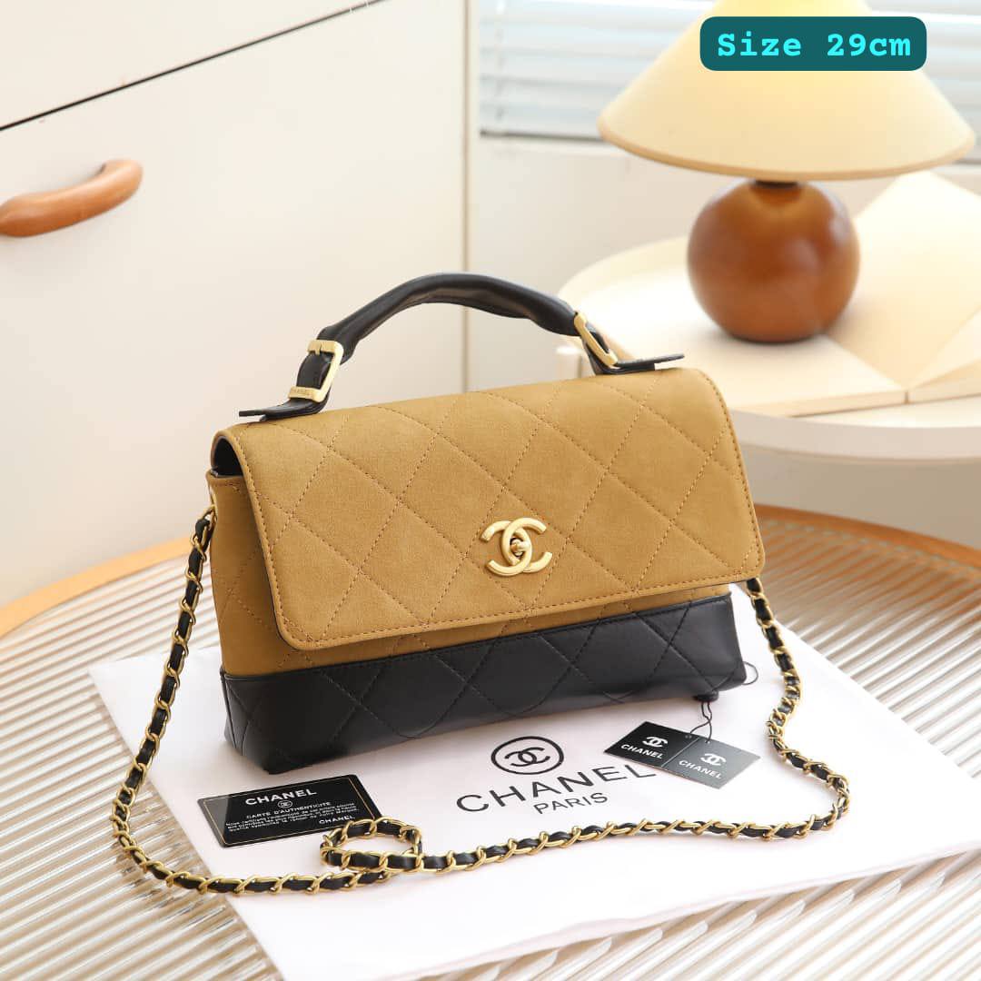 Chanel
Good quality 

with box 
🎁🎁

115 dhs🪙🌺

Zain186
♥️♥️♥️