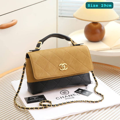 Chanel
Good quality 

with box 
🎁🎁

115 dhs🪙🌺

Zain186
♥️♥️♥️