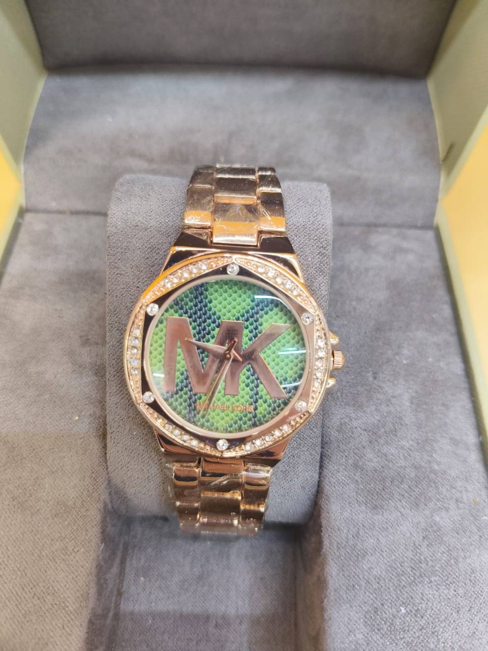 New Came 💕💕
40 dhs🪙🖤

Zain25
♥️♥️♥️