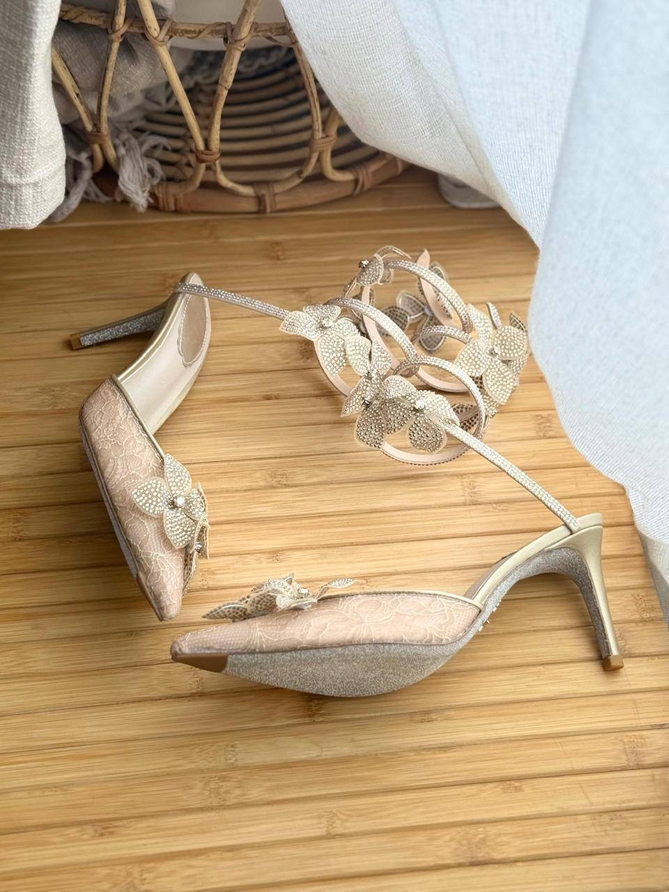 Rene Caovilla 
AA Quality
𝗦𝗶𝘇𝗲: 𝟯𝟲 𝘁𝗼𝗼 𝟰𝟭|
550 dhs✅

Zain303
♥️♥️♥️