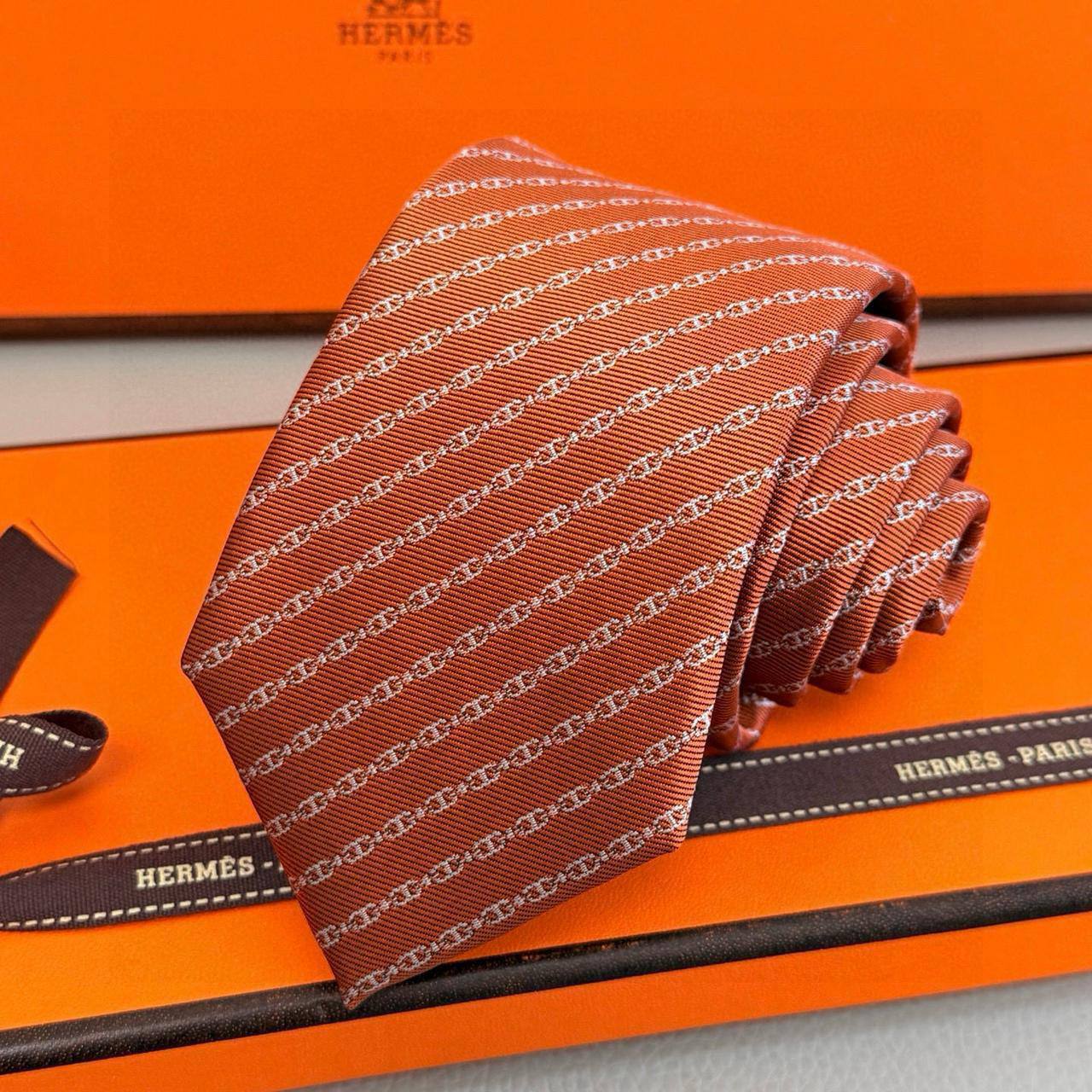 *Tie*
*Master quality*
180 dhs🪙💕

Zain179
♥️♥️♥️