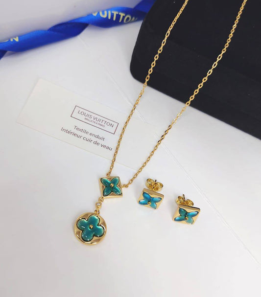 LV SET❤️‍🔥*
Necklace 🦋
Bracelet 🌸
Earring 🌊
Master quality 💯
With normal boxes 🗃️ 
150 dhs❣️
With master box 📦 
170 dhs❣️

Zain216
♥️♥️♥️