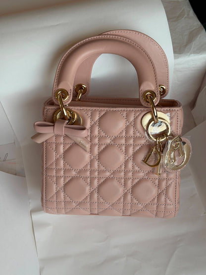 Dior

For Price 👇 WhatsApp✅
0568585901 
0507557372
0552275751 Owner Zain 👌

ZainETAG 4
♥️♥️♥️