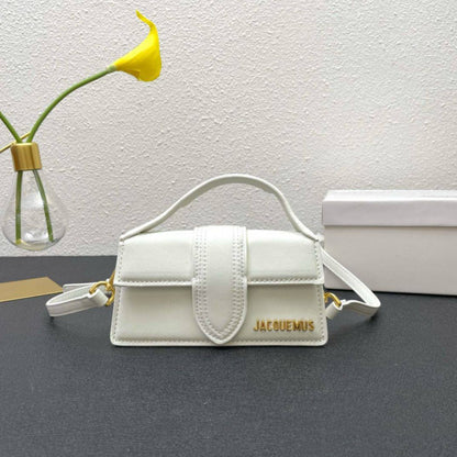 JACQUEMUS 

COPY ONE 

RESTOCK 

WITH BOX 

SMALL SIZE 190 DHS......
(Leather )

Zain295
♥️♥️♥️