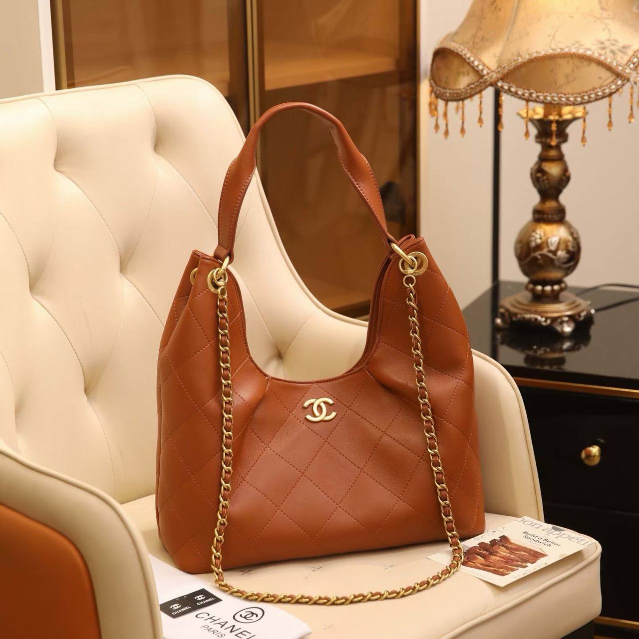 Chanel
100 dhs✅

Zain175
♥️♥️♥️