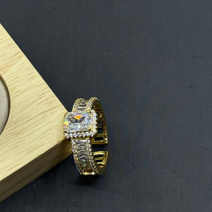 Fashion quality ❤️‍🔥*
Ring 💍 
Free size 
With black boxes 🗃️ 
30 dhs🪙💚

Zain216
♥️♥️♥️