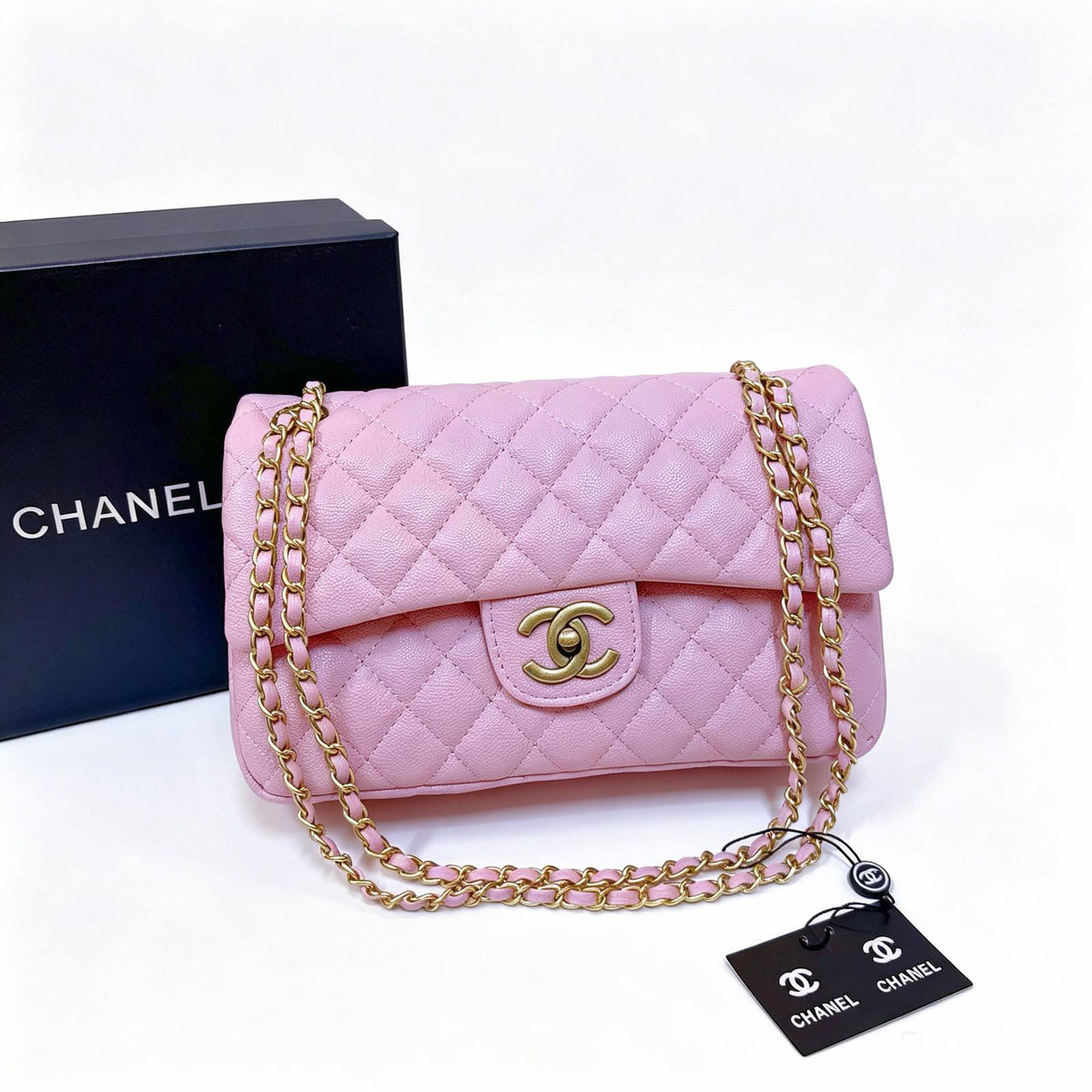 CHANEL 

NEW CAME 

GOOD QUALITY 

WITH BOX 
115 dhs🇦🇪🇦🇪

Zain295
♥️♥️♥️