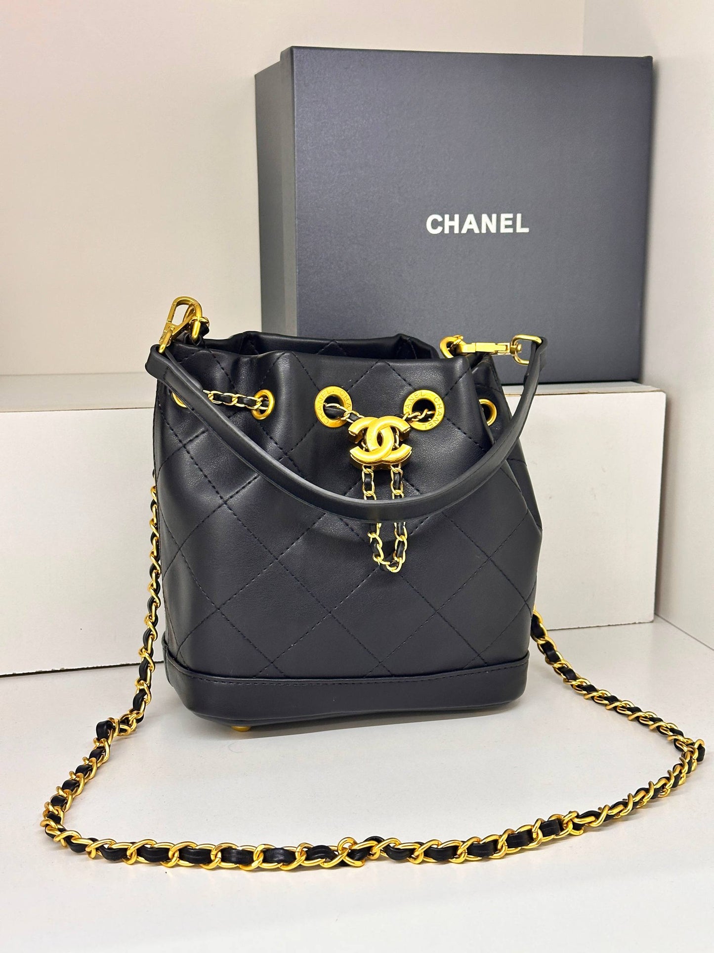 Chanel
105 dhs✅

Zain219
♥️♥️♥️