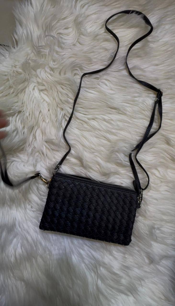 📱 Phone bag
Good Quality 
Size : 18 * 11 cm
45 dhs🇦🇪🇦🇪

Zain115
♥️♥️♥️