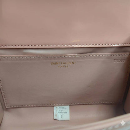 YSL - sᴀɪɴᴛ ʟᴀᴜʀᴇɴᴛ
ᴋᴀᴛᴇ sᴍᴀʟʟ sʜᴏᴜʟᴅᴇʀ ʙᴀɢ
ɢʟᴏssʏ ᴘᴀᴛᴇɴᴛ ʟᴇᴀᴛʜᴇʀ
ᴡɪᴛʜ ɢᴏʟᴅ-ᴛᴏɴᴇ ʜᴀʀᴅᴡᴀʀᴇ
sɪᴢᴇ : 20 cm
ᴡɪᴛʜ BOX
🎁🎁🎁

70 dhs✅

Zain31
♥️♥️♥️