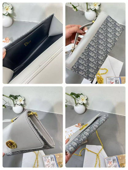 CHRISTIAN DIOR
ᴍᴏɴᴛᴀɪɢɴᴇ ʙᴀɢ
ᴄᴀɴᴠᴀs & ʟᴇᴀᴛʜᴇʀ ᴍᴀᴛᴇʀɪᴀʟ
ᴡɪᴛʜ ᴄʜᴀɪɴ
sɪᴢᴇ : 24 cm
ᴡɪᴛʜ BOX
🎁🎁🎁

65 dhs💚

Zain31
♥️♥️♥️